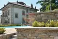 Villa 1 300 m² Luino, Italien