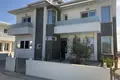 Haus 4 Schlafzimmer 200 m² Paralimni, Cyprus