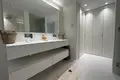 Mieszkanie 2 pokoi 108 m² Marbella, Hiszpania