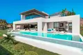 4-Schlafzimmer-Villa 412 m² Estepona, Spanien