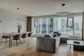 Mieszkanie 3 pokoi 125 m² Warszawa, Polska