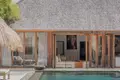 7-Schlafzimmer-Villa 1 999 m² Kerobokan, Indonesien