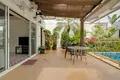 Villa de tres dormitorios 240 m² Phuket, Tailandia