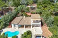 Villa de tres dormitorios 120 m² Francia, Francia