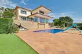 villa de 5 chambres 545 m² Santa Maria de Llorell, Espagne