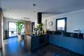 4 bedroom house 310 m² Oludeniz, Turkey
