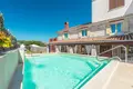 Hotel 597 m² Umag, Kroatien