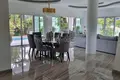 villa de 3 chambres 327 m² Rawai, Thaïlande