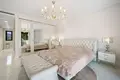 6-Schlafzimmer-Villa 555 m² Marbella, Spanien