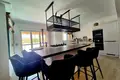 3-Schlafzimmer-Villa 250 m² lAlfas del Pi, Spanien