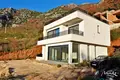 Villa de 4 dormitorios 175 m² Budva, Montenegro