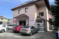 Commercial property 600 m² in Warsaw, Poland