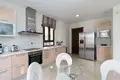 4-Schlafzimmer-Villa 407 m² Benahavis, Spanien