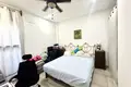 2 bedroom condo 5 246 m² Coxen Hole, Honduras