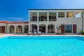 3 bedroom villa 250 m² Porec, Croatia