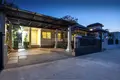 Villa de 4 dormitorios 260 m² Rawai, Tailandia