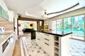 Квартира 1 комната 240 м² Аланья, Турция