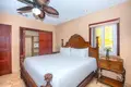 1 bedroom condo 6 840 m² West Bay, Honduras