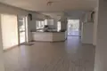 Дом 4 спальни 800 м² Koinoteta Parekklesias, Кипр