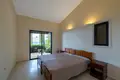 5 bedroom villa 260 m² Kamares, Cyprus