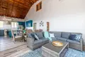 Дом 3 спальни 1 734 м² West Bay, Гондурас