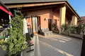 Mieszkanie 2 pokoi 60 m² Sirmione, Włochy