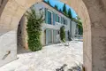 4 bedroom Villa 350 m² Trebesin, Montenegro