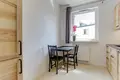 Mieszkanie 2 pokoi 55 m² w Warszawa, Polska