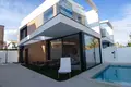 Villa de tres dormitorios 197 m² Pilar de la Horadada, Španjolska