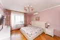 Mieszkanie 3 pokoi 131 m² Mińsk, Białoruś