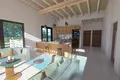 2 bedroom house 139 m² Roatan, Honduras