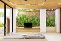 Жилой комплекс Меблированные виллы с бассейнами и садами в популярном районе Чангу, Бали, Индонезия