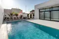 Villa de tres dormitorios 109 m² Pilar de la Horadada, España