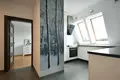 Mieszkanie 3 pokoi 82 m² Warszawa, Polska