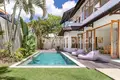 Villa mit 2 Schlafzimmern  Kerobokan Kelod, Indonesien