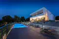 Villa de 4 dormitorios 315 m² Rabac, Croacia