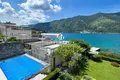 6 bedroom villa 270 m² Dobrota, Montenegro