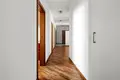 Mieszkanie 4 pokoi 144 m² Warszawa, Polska