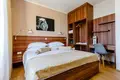 4 bedroom Villa 355 m² Kastel Stari, Croatia