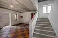 House 665 m² Pryliepy, Belarus