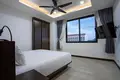 Propiedad comercial 1 334 m² en Chalong, Tailandia