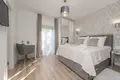 5 bedroom villa 300 m², All countries
