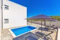 Haus 3 Schlafzimmer 122 m² Radici, Kroatien