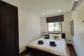 Propiedad comercial 1 100 m² en Thep Krasatti, Tailandia