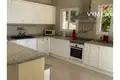 Villa de tres dormitorios 389 m² Alicante, Španjolska