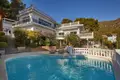 villa de 5 dormitorios 330 m² Castelldefels, Španjolska