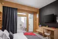 7 bedroom villa 595 m², All countries