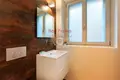 4 bedroom apartment 240 m² Como, Italy