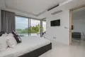 Mieszkanie 2 pokoi 118 m² Karon, Tajlandia