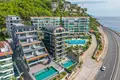 Residential complex Prestigious residential complex with swimming pools just 70 m from the sea, Kargicak, Alanya, Türkiye